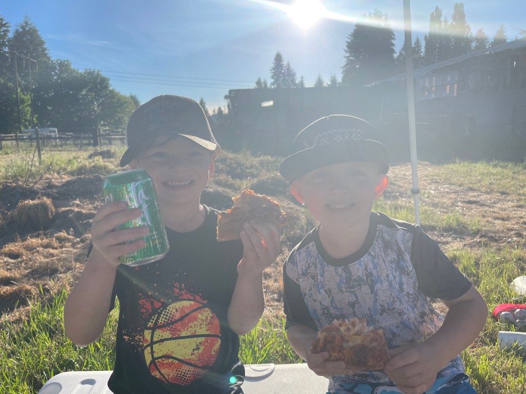 Two kids with snacks